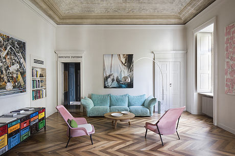 Apartment SL Transforms 19th-Century Space into Art-Showcasing Home - 1