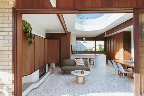 Casaballin Transforms Old Home into Family-Centric Retreat in Australia - 1