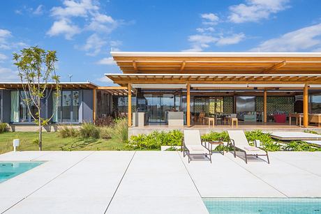 Jurumirim House by Nitsche Arquitetos - 1