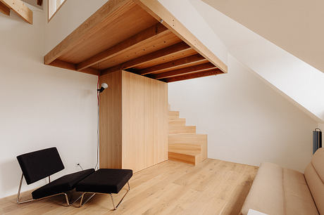 Amsterdam Loft Revelation: Cozy Space Bolstered by Oak Wood Veneer - 3