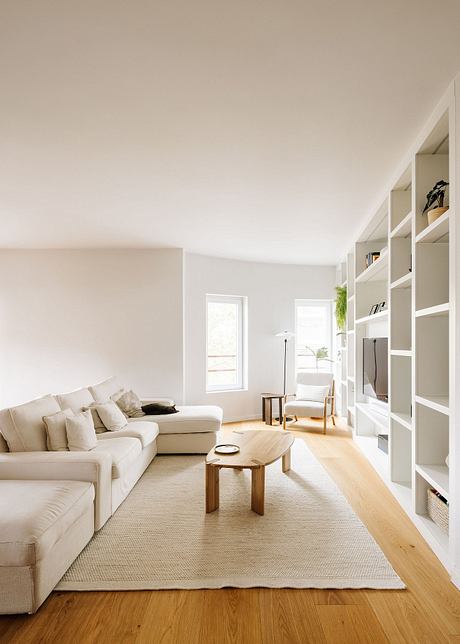 Lumiar Apartment NR & PS by João Tiago Aguiar Arquitectos - 3