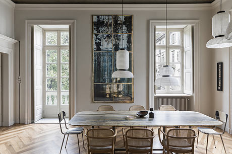 Apartment SL Transforms 19th-Century Space into Art-Showcasing Home - 3