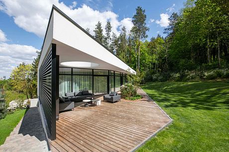 Green Terrace House: Modern Architecture in Vilnius - 3