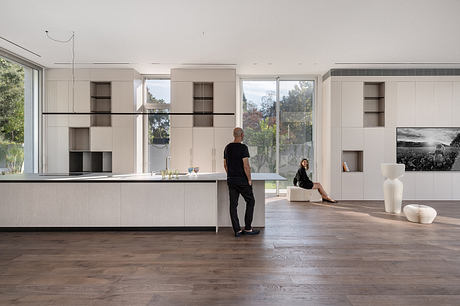 A Home that is the Perfect Canvas by Nitzan Horowitz - 5