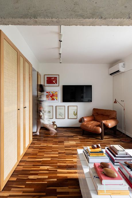 Sara Apartment by BLOCO Arquitetos - 4