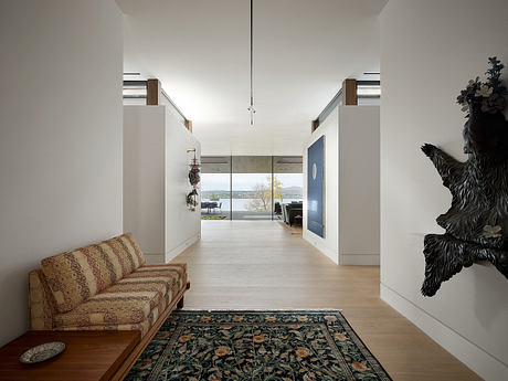 House on the Lake by Atelier Échelle - 4