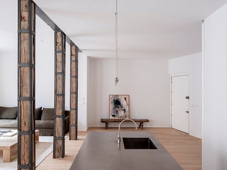 Renovation in Tribunal by Donaire Milans Arquitectos - 6