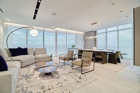 Sea Point Apartment Combines European Sophistication with Tropical Aesthetics - 4