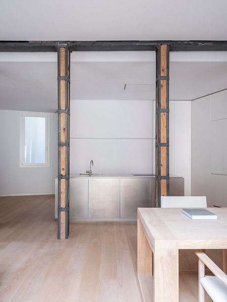 Renovation in Tribunal by Donaire Milans Arquitectos - 7