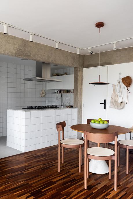 Sara Apartment by BLOCO Arquitetos - 6