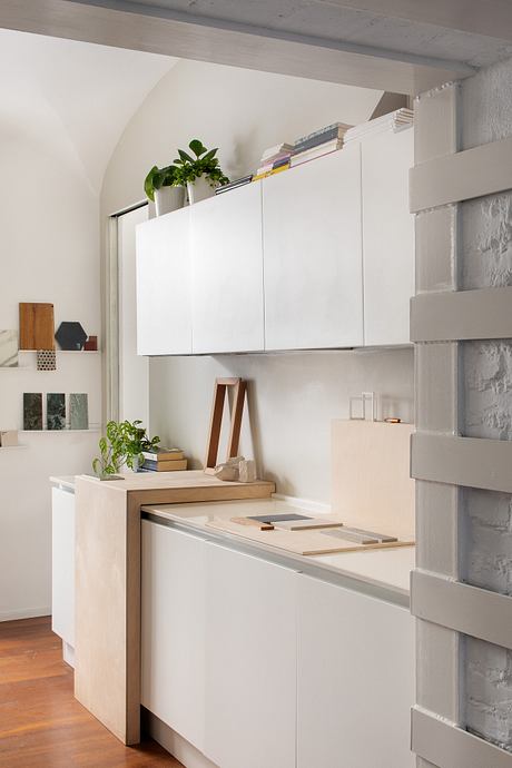 Lo Strobilabo: 1920s Rome Villa Basement Transformed Into Lab, Home, Studio - 5