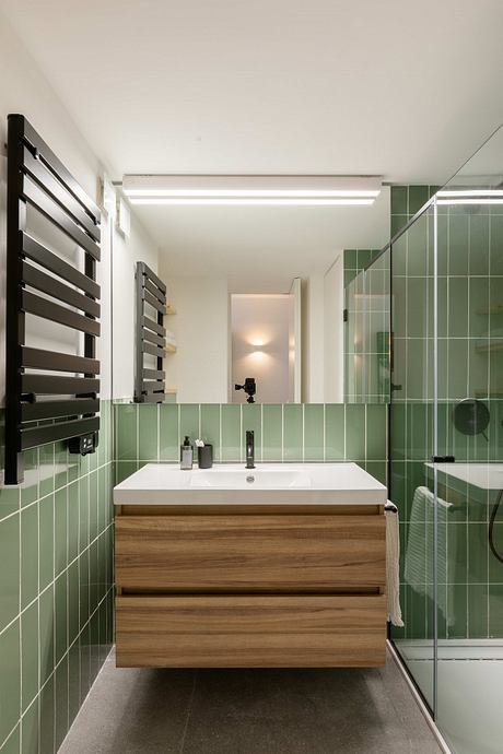 Bahia Apartment Brings Mediterranean Vibes to 1970’s Apartment in Spain - 8