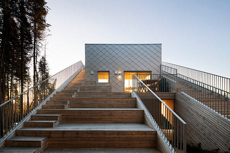 Peace is a Rustic Lodge Nestled into Le Maelström Mountain - 7