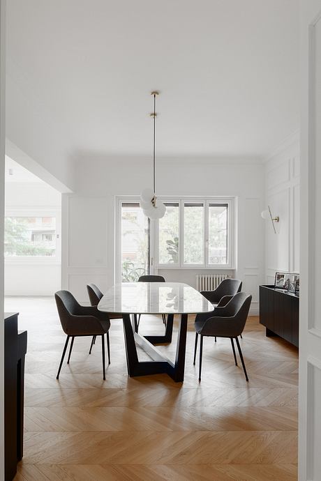 Soberly Elegant: Stylish Italian Apartment Interiors Balance Modernism and Whimsy - 5