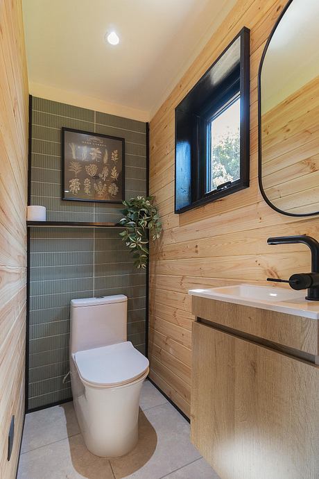 Tiny Auro Cabin Celebrates the Beauty of Nature in Puerto Varas - 7