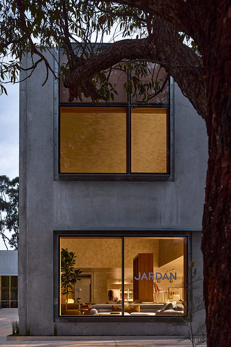 Jardan Showroom in Byron Bay - 8