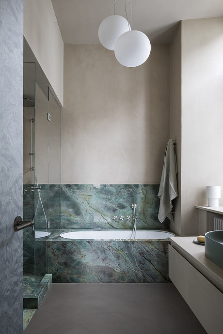 Apartment SL Transforms 19th-Century Space into Art-Showcasing Home - 9