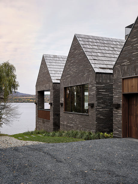 House on the Lake by Atelier Échelle - 9