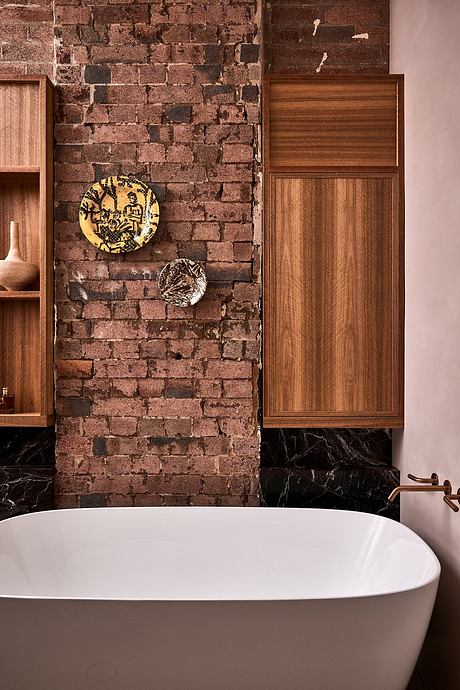 Watertower Apartment Balances Industrial and Bespoke Design - 10