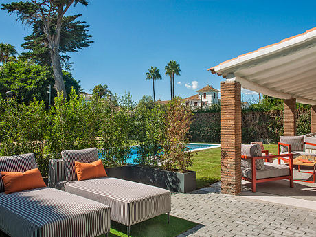 Modernism Villa by Veronica Mimoun Studio - 12