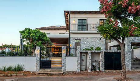 Mediterranean Dream House by OKNIN Gallery - 11