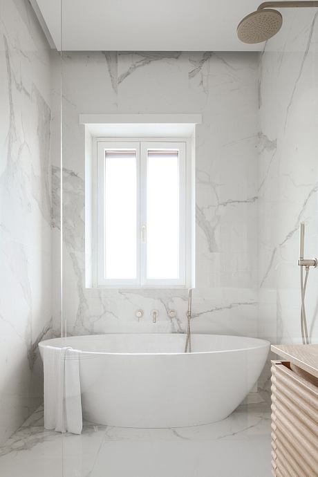 Soberly Elegant: Stylish Italian Apartment Interiors Balance Modernism and Whimsy - 12