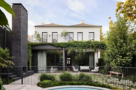 Armadale House by Taylor Knights - 1