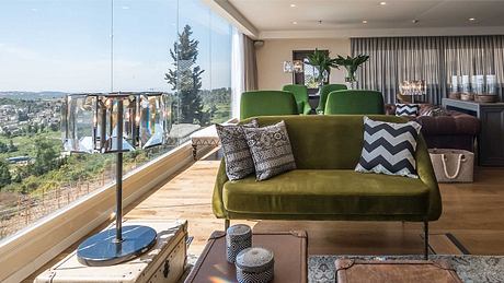 Gordonia Private Hotel by Ran & Morris Creative Partnership - 1
