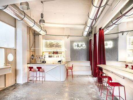 HUG Bistro by Quinzii Terna Architecture - 1