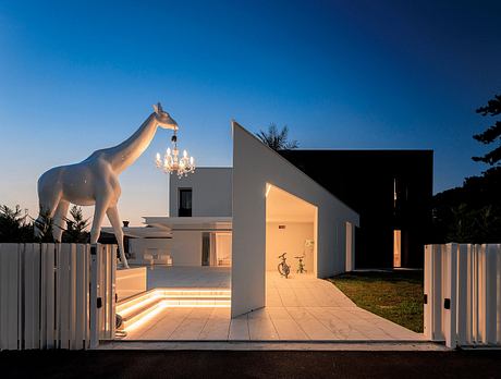 INOUT House by 3ndyStudio - 1