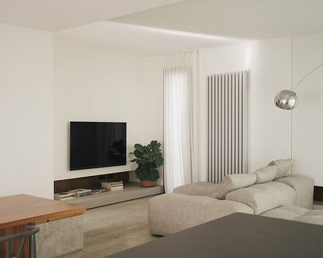 Restyling CD Revitalizes 1970s Home into a Chic Open-Plan Haven - 1