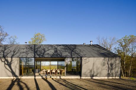 Ridge House by Worrell Yeung - 1