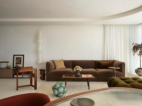 Darling Point Apartment: Studio Zawa Transforms 1960s Flat into Personal Space - 2