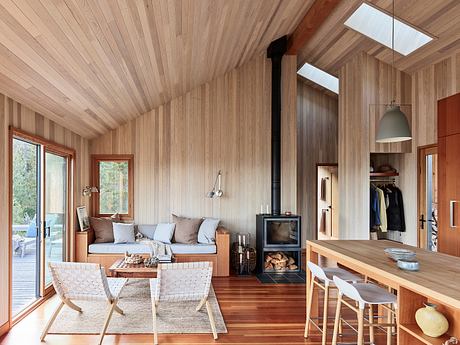 Home for an Artist by Laura Killam Architecture - 2
