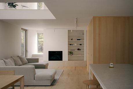 Pied-de-vent Residence by APPAREIL architecture - 2