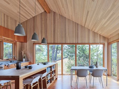 Home for an Artist by Laura Killam Architecture - 3
