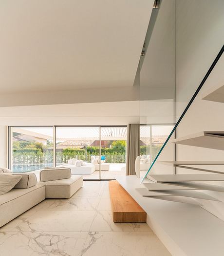 INOUT House by 3ndyStudio - 3