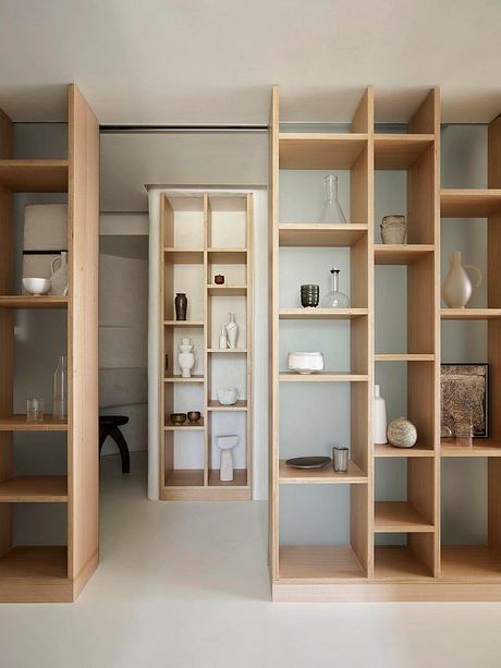 Darling Point Apartment: Studio Zawa Transforms 1960s Flat into Personal Space - 4