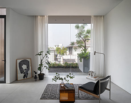 Ombak Community House Designed with Community-Focused Rooftop Spaces in Mind - 3
