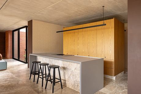 Trees House by Hersen Mendes Arquitetura - 4