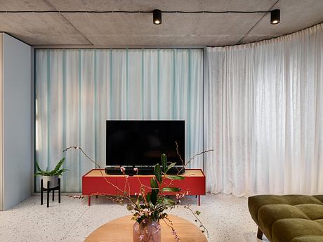 Waterfall Apartment by Iva Hajkova - 3