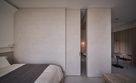 Loop Home in Taipei by Matt Kuo - 5