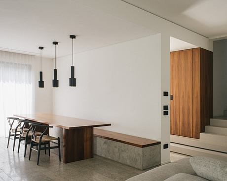 Restyling CD Revitalizes 1970s Home into a Chic Open-Plan Haven - 5