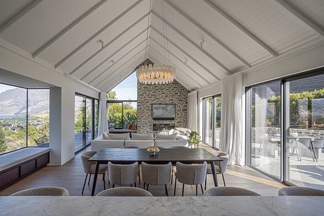 Ridge House by Ben Hudson - 4