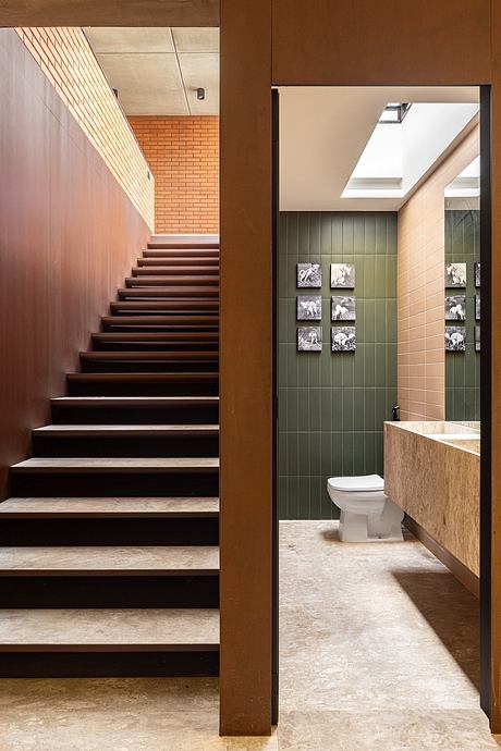 Trees House by Hersen Mendes Arquitetura - 5