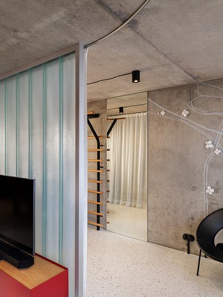 Waterfall Apartment by Iva Hajkova - 5