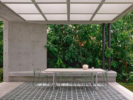 Fairfield Courtyard House Transforms 19th-Century Residence into Modern Haven - 8