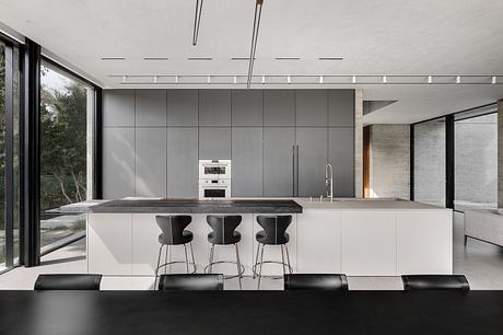 Hillside House by Dan and Hila Israelevitz Architects - 6