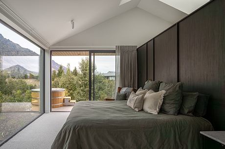Ridge House by Ben Hudson - 6