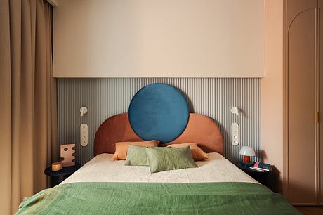 Apartment in Cracow Celebrates Pastel Hues and Offbeat Vintage Details - 6